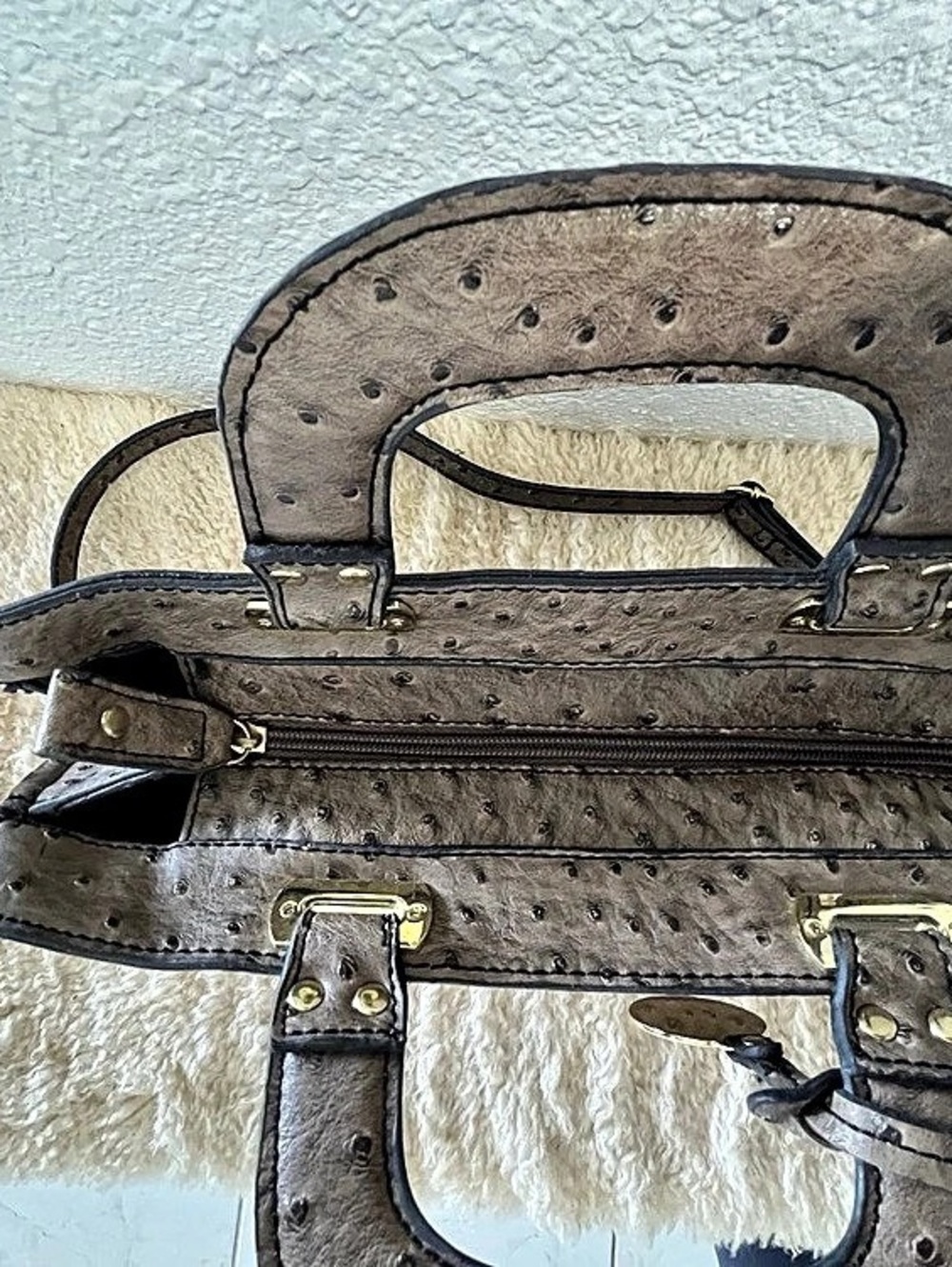 London Fog Faux Ostrich Purse - Picture 6 of 10